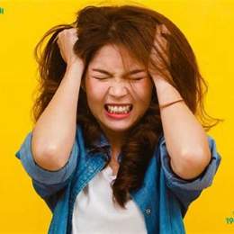 có cảm giác khó chịu ở da như bị bỏng