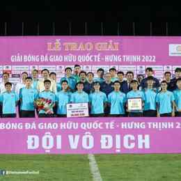 giao hữu quốc tế bóng đá
